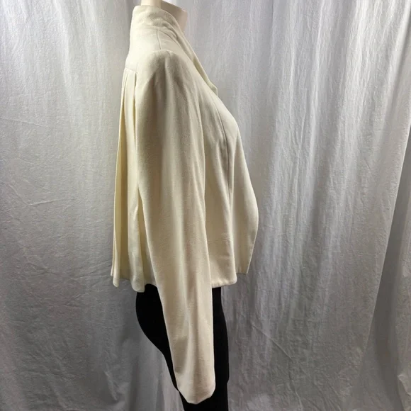 Kimberley Ovitz Cream Sophisticated Suit Jacket with Pleated Back 10 - Picture 3 of 10